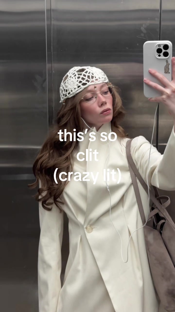 @VIVI SAYURII