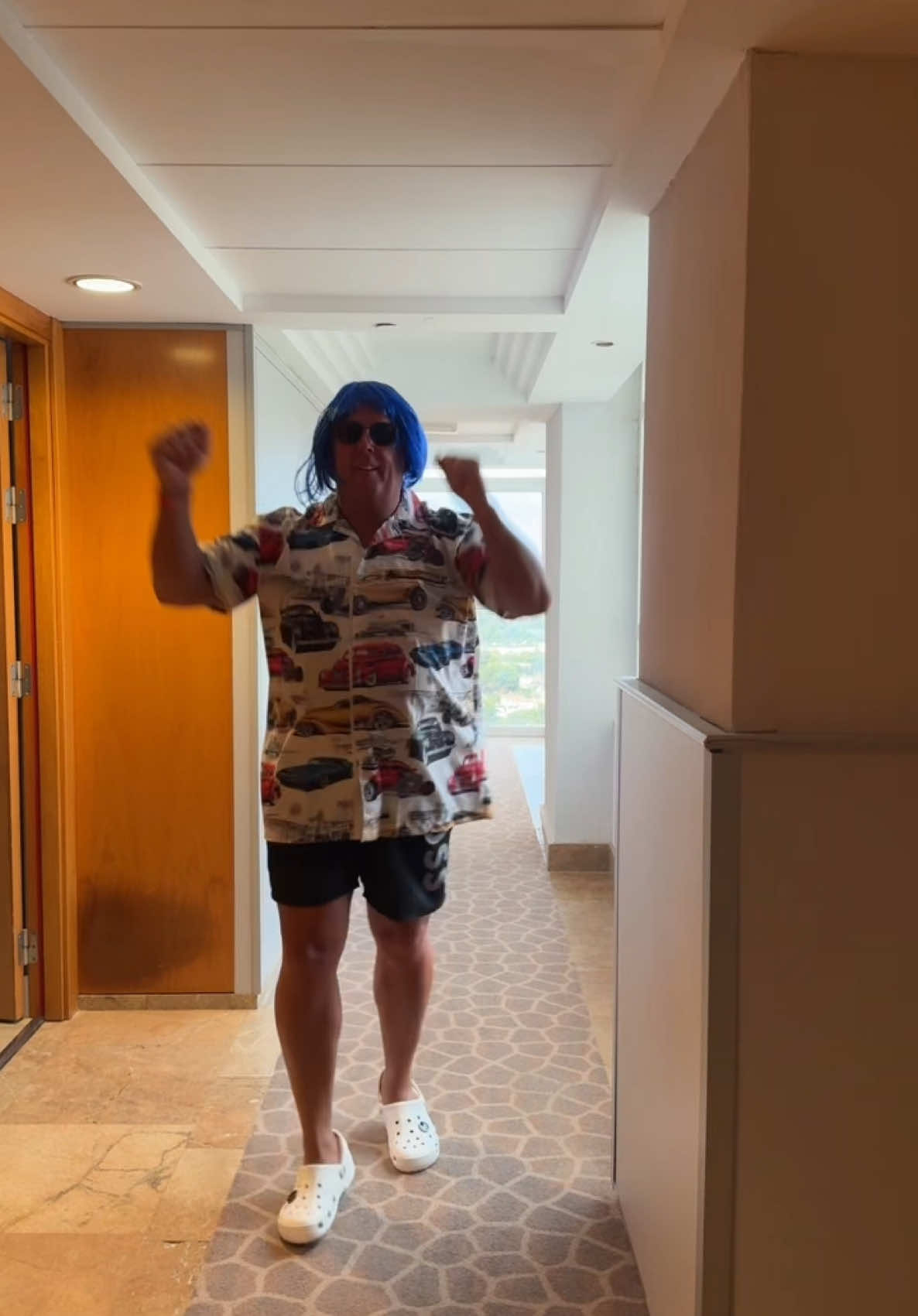 @MR TikTok.