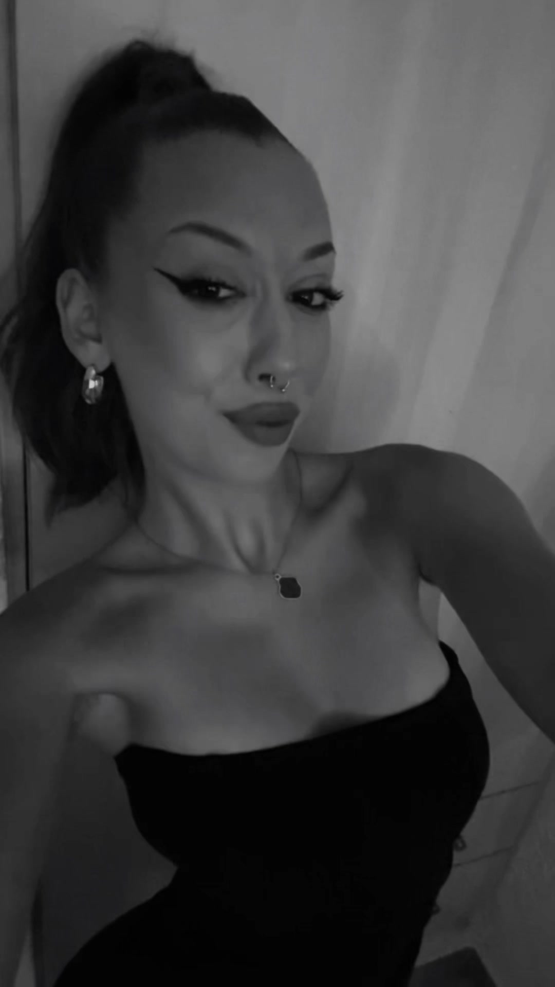 @🧿