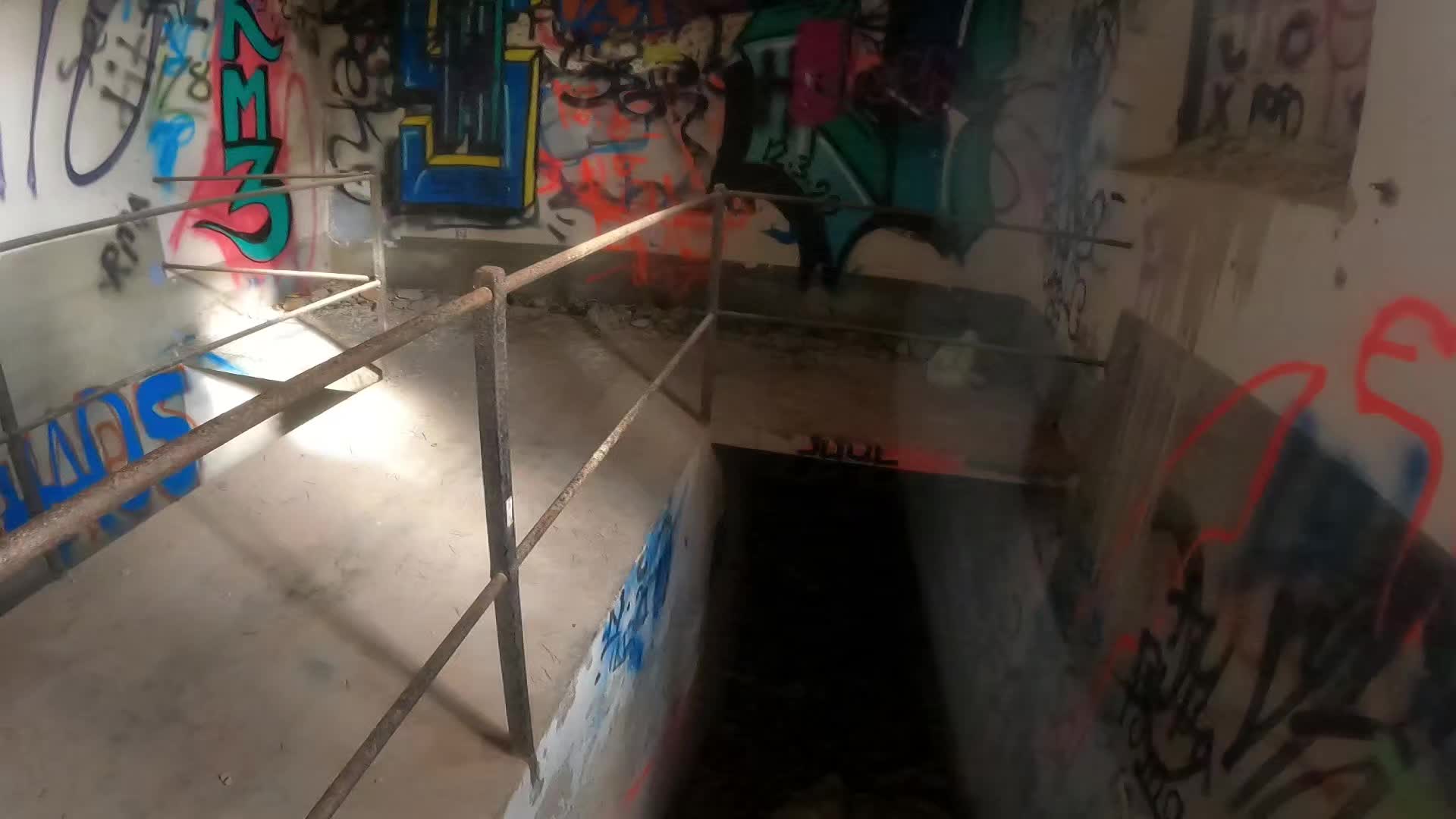 @Soydelmundo (underground)