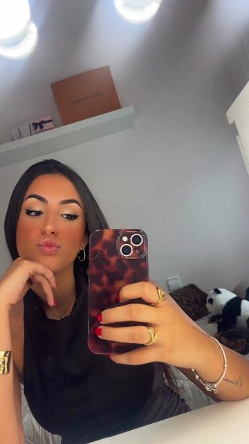 @adriana menacho