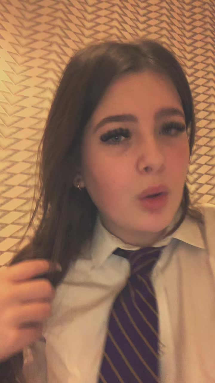 @Evie Gillies