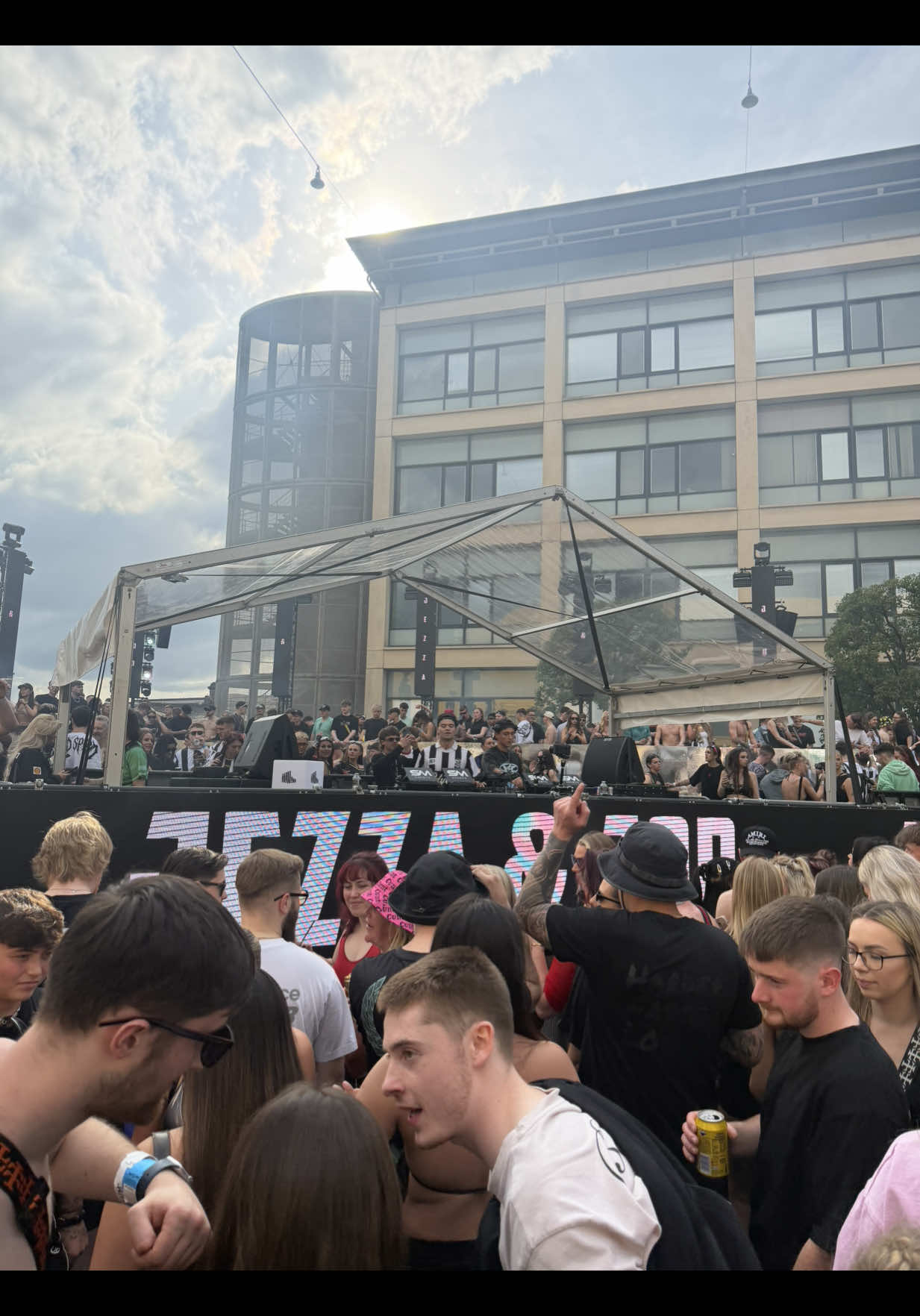 @meg⛓️🖤