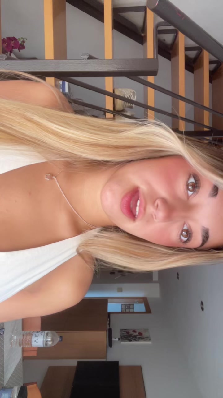 @xeeniiaaaa