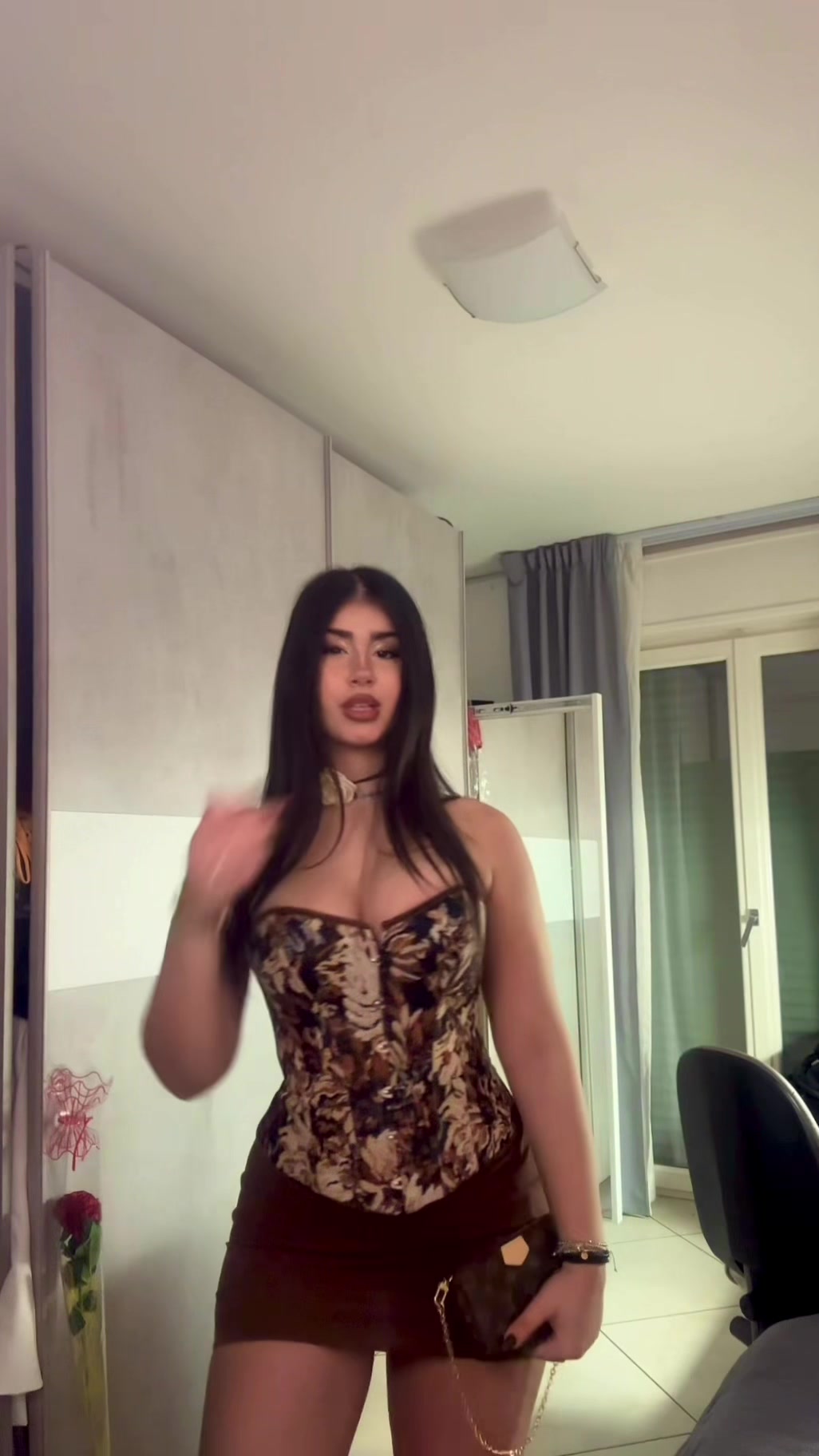 @𝐅𝐋𝐀𝐕𝐈𝐀