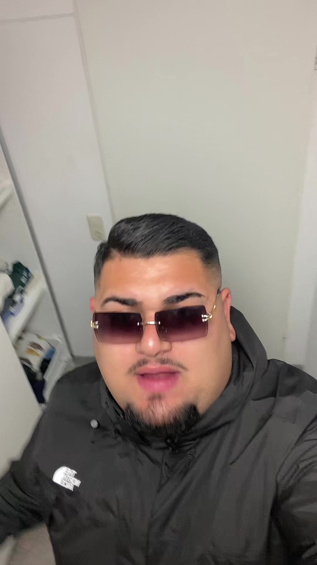 @🔴