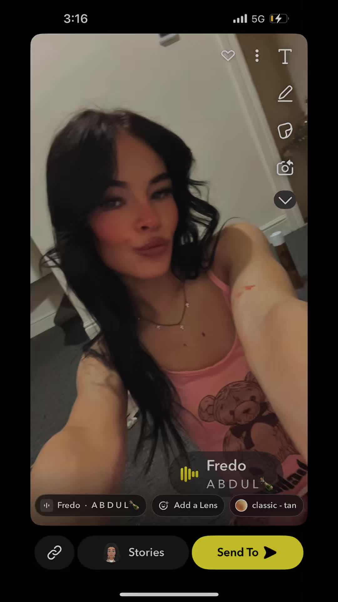 @Kacey Louise