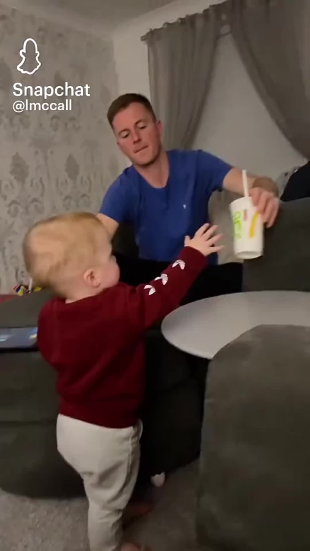 @😉