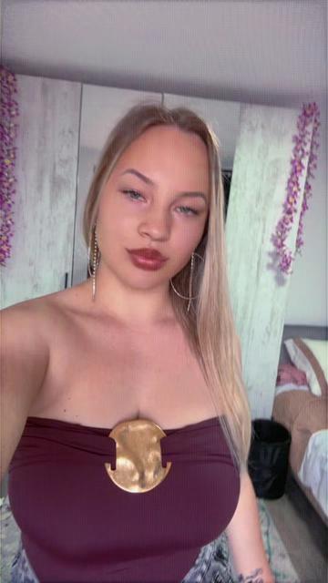 @Mădălina👸🏼