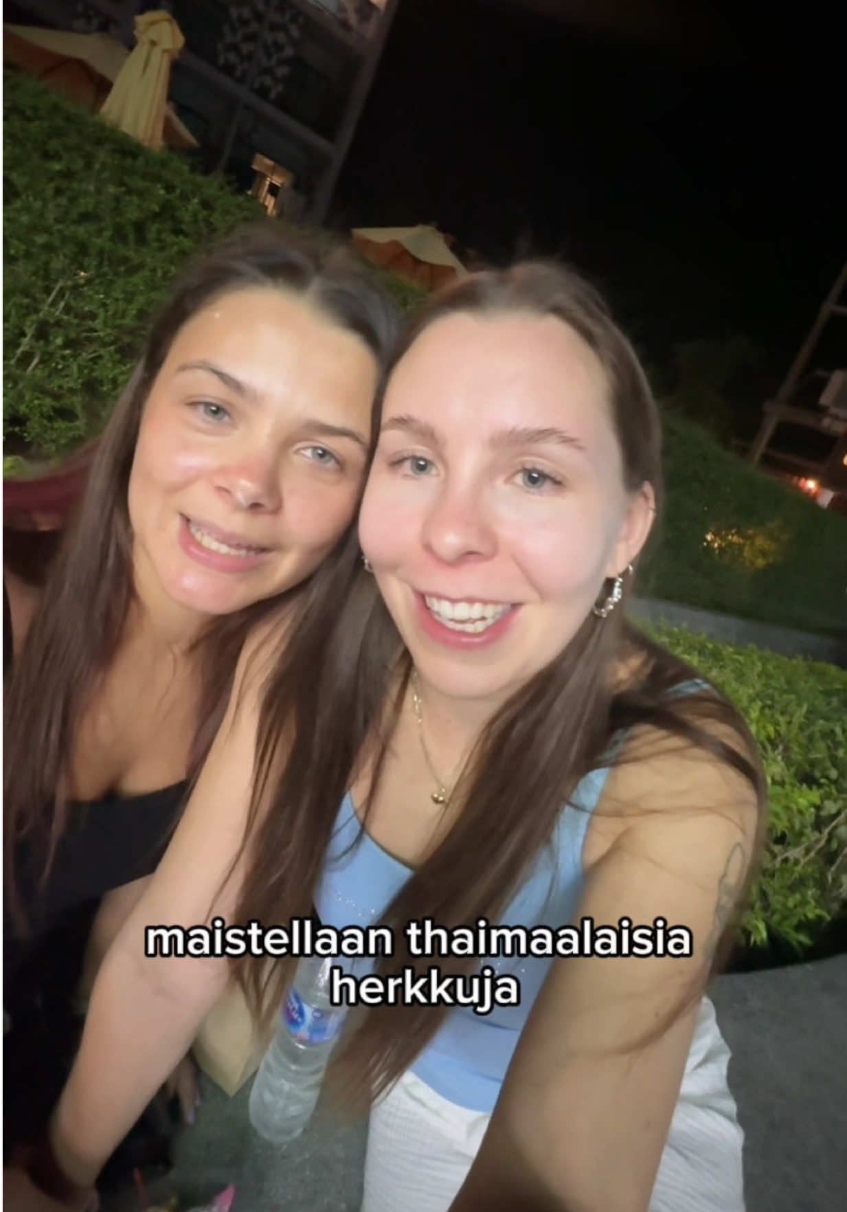 @Ella