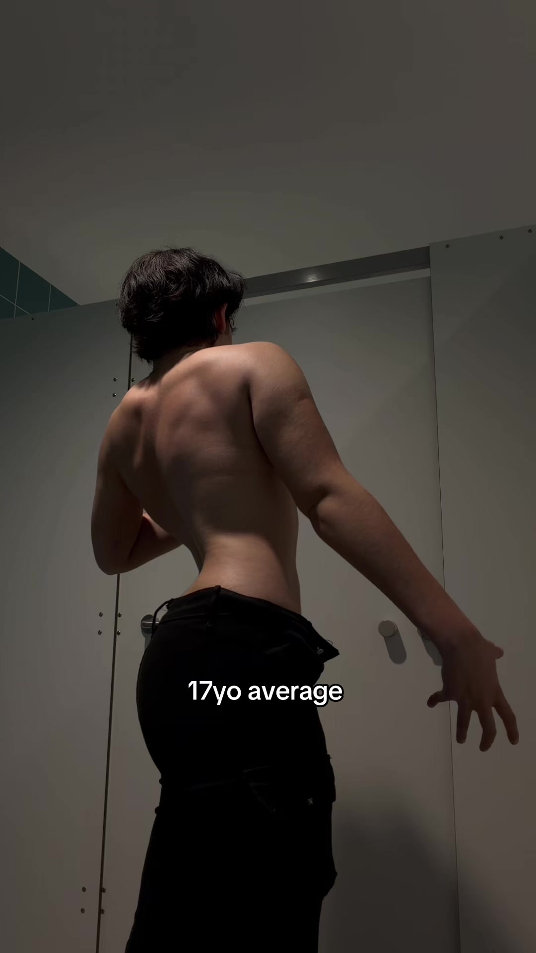 @𝗥𝗔𝗬 ^..^