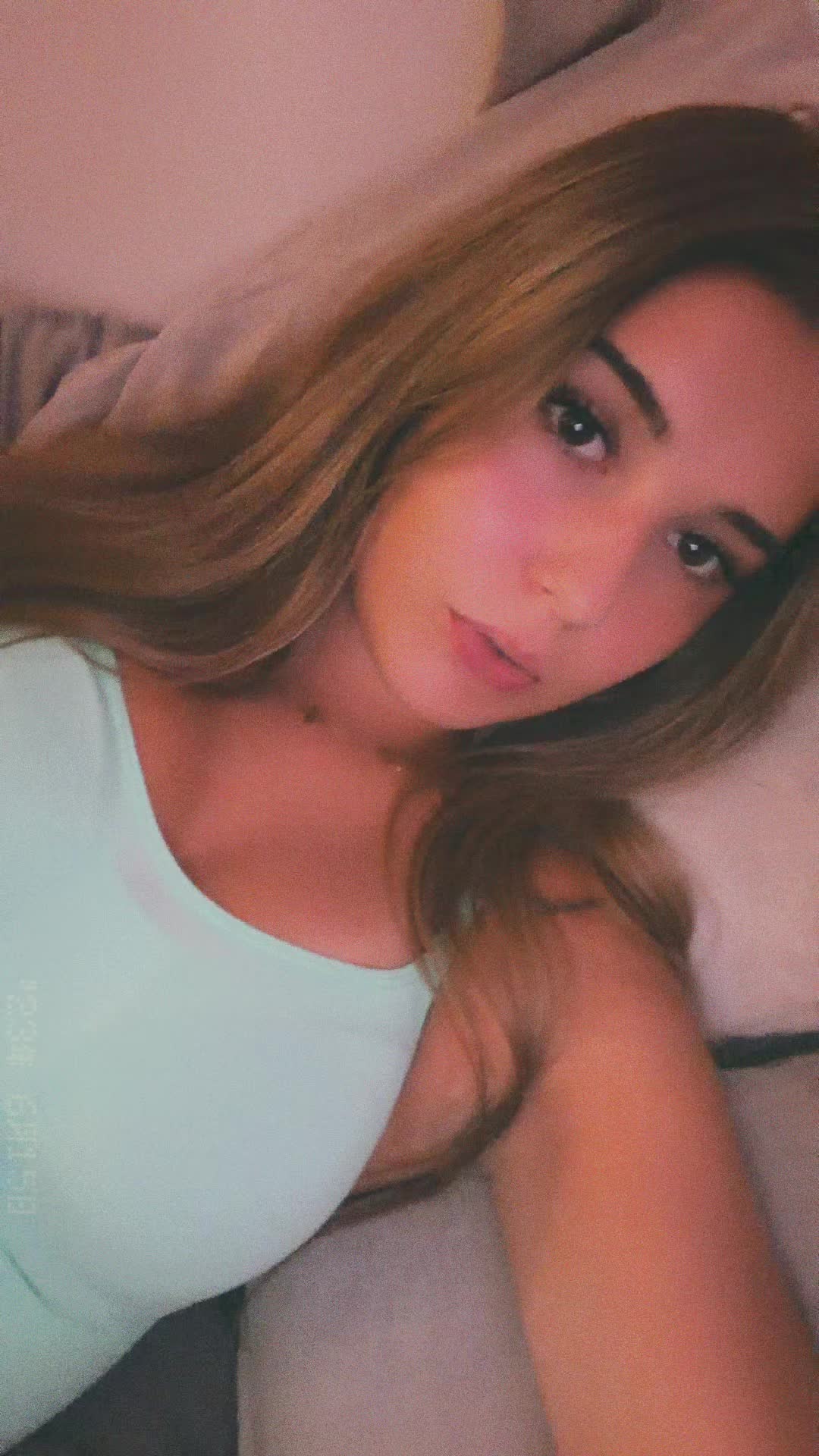 @𝐕𝐚𝐧𝐞𝐬𝐬𝐚