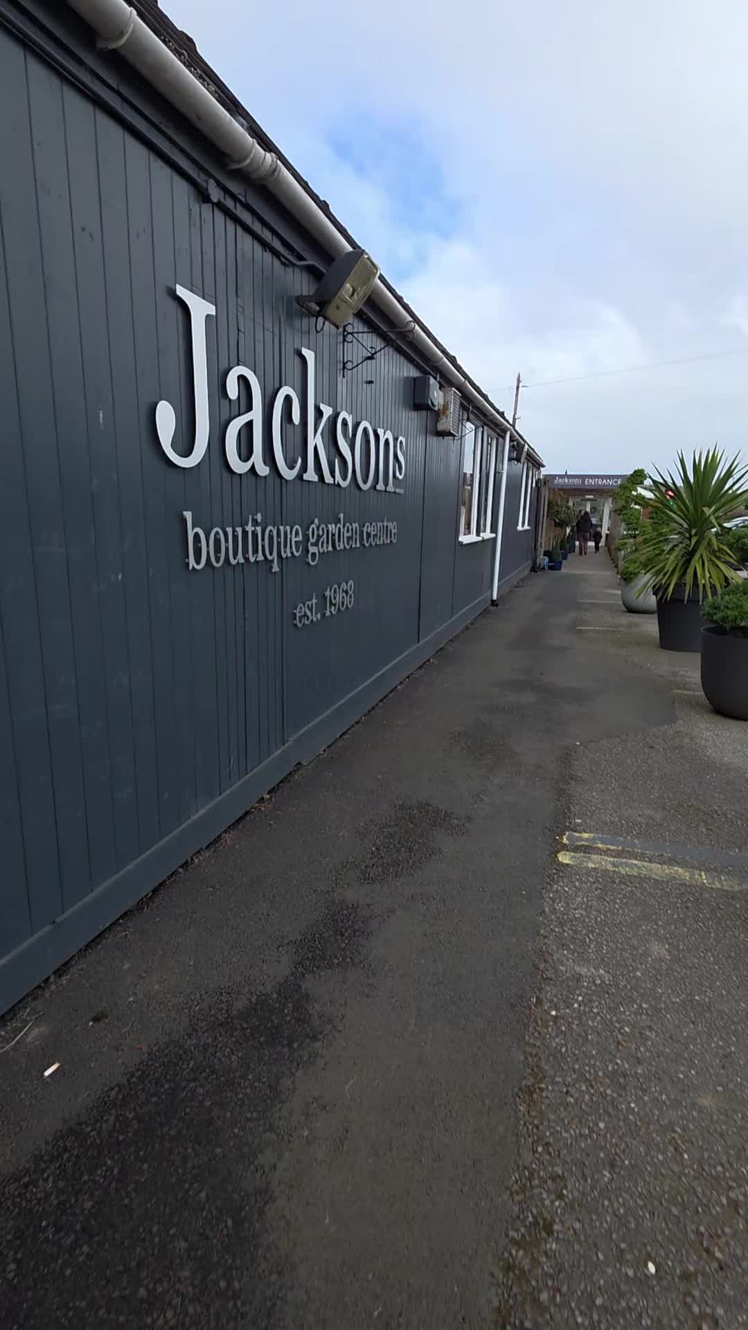 @Just Joe, let's go ⛰️🥾🚶&zwj;♀️