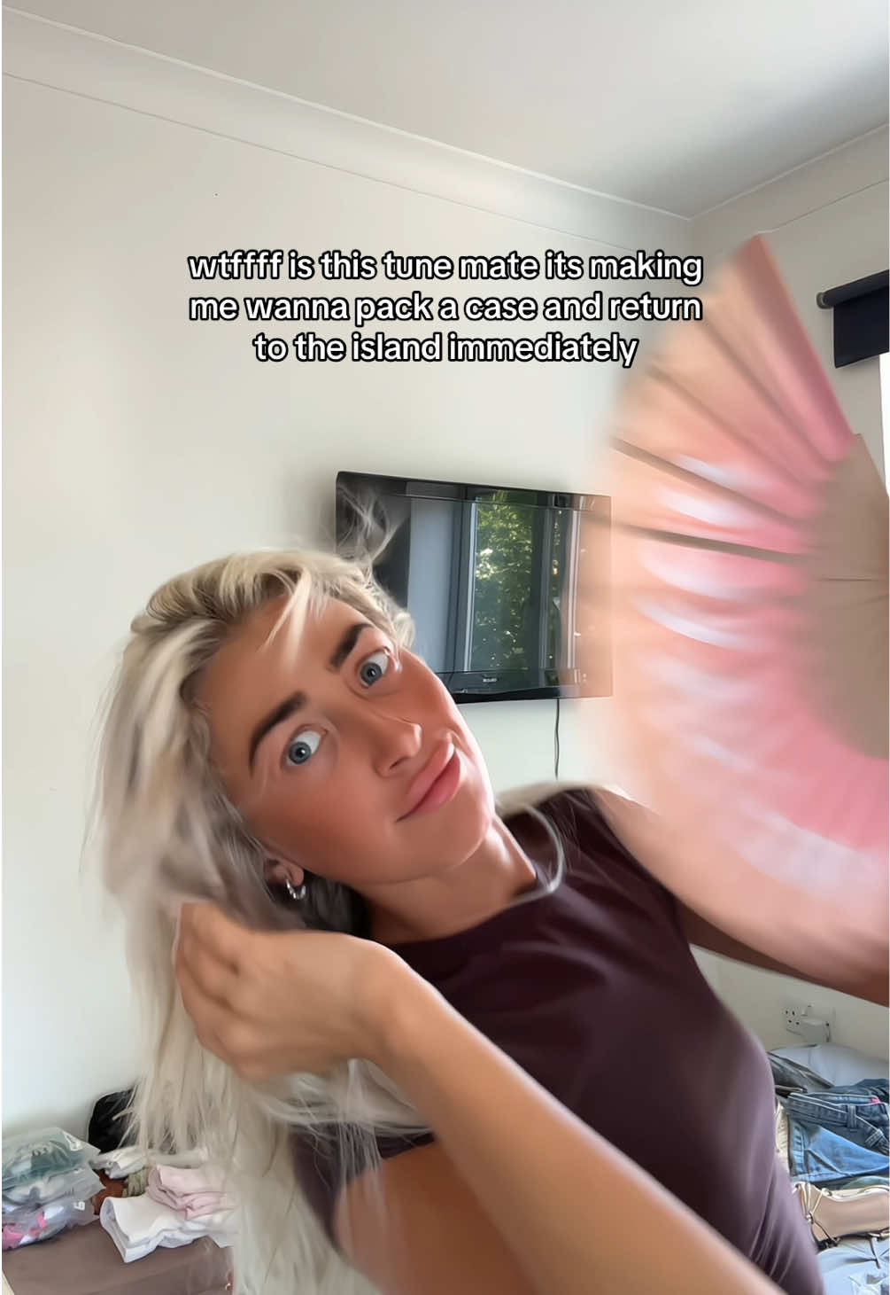 @laurenvinee