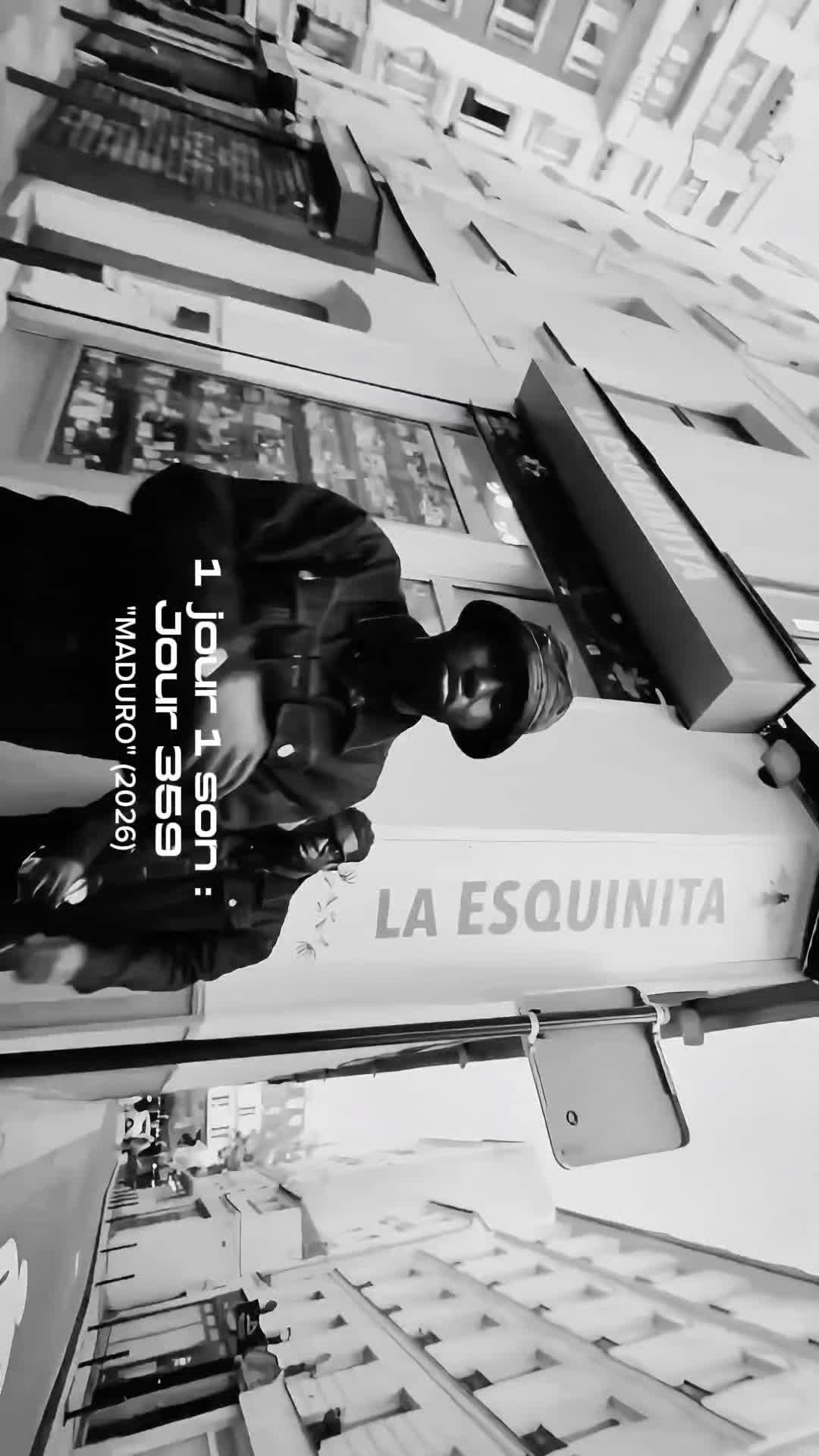 @UnJourUnSon