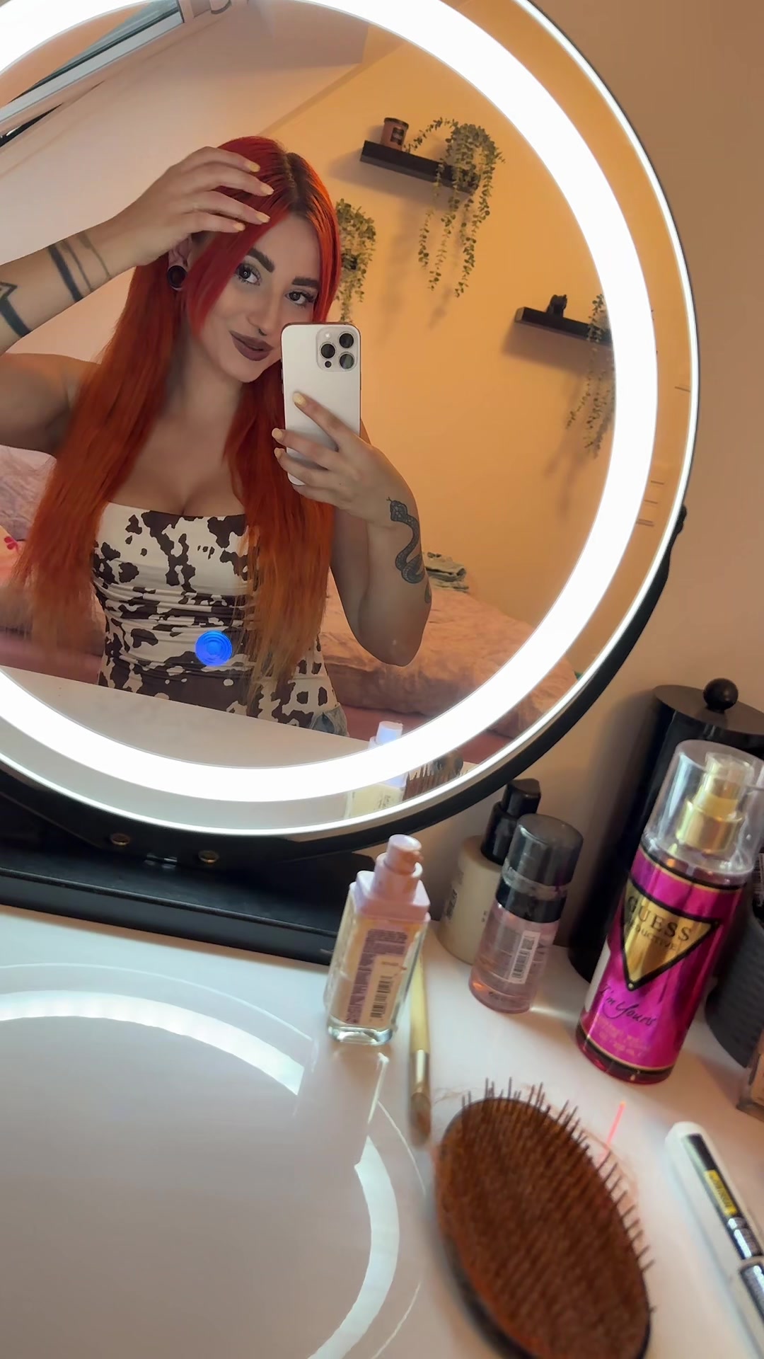 @LisaHaazel 😈