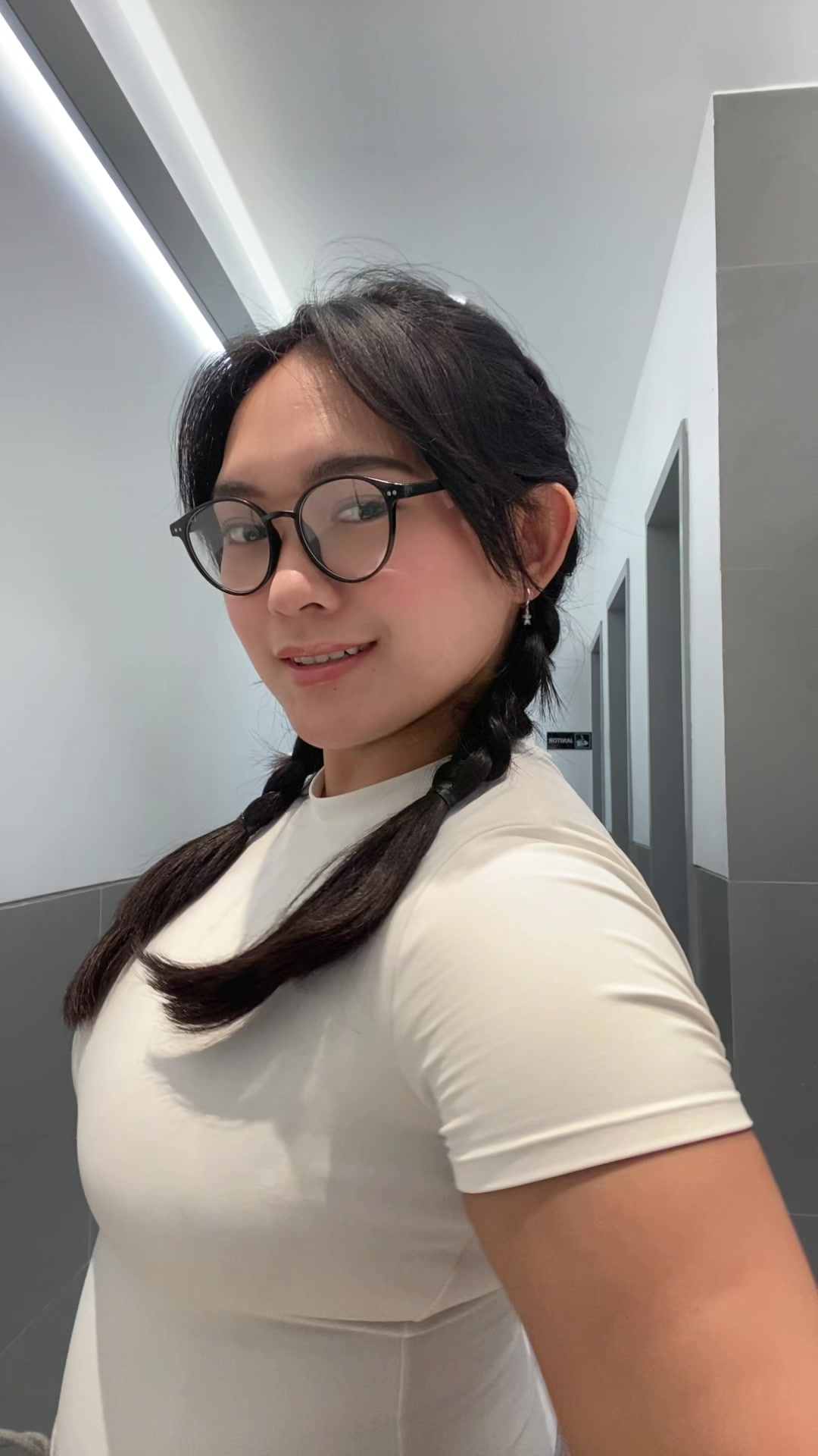 @lilie🦋