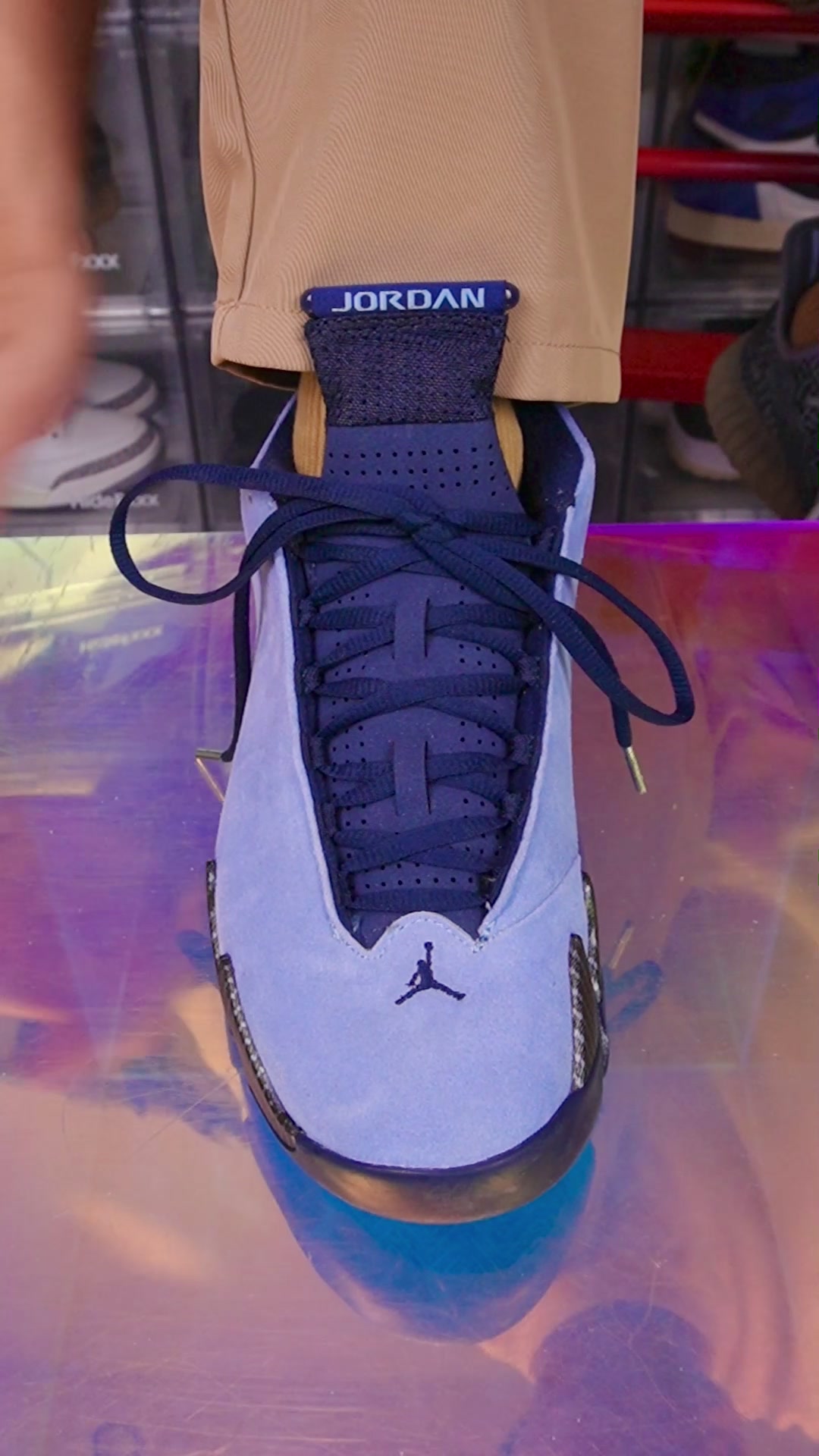 @Lacedsneaker