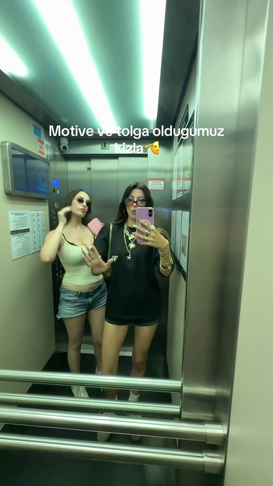 @Irem Imamoglu🍸🌻