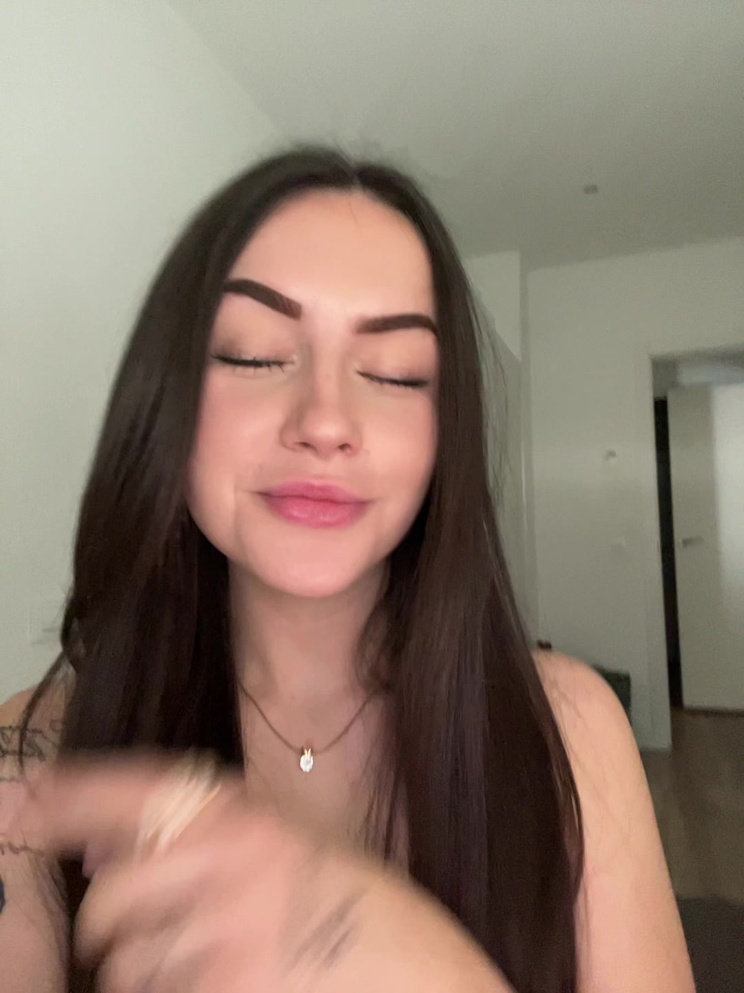 @Carlota