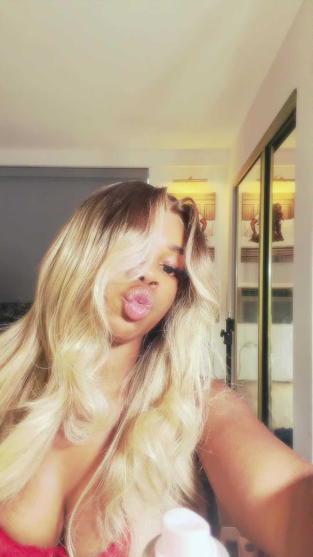 @theyadorejamelia