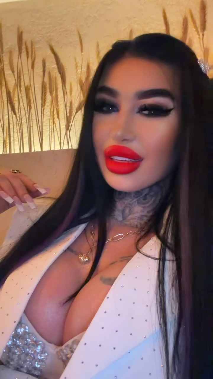 @Elenaely96❤️