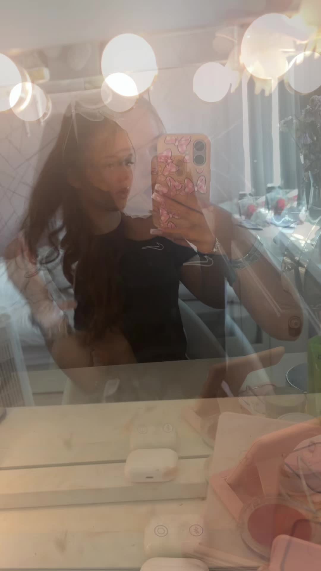 @(⊃。•́‿•̀。)⊃