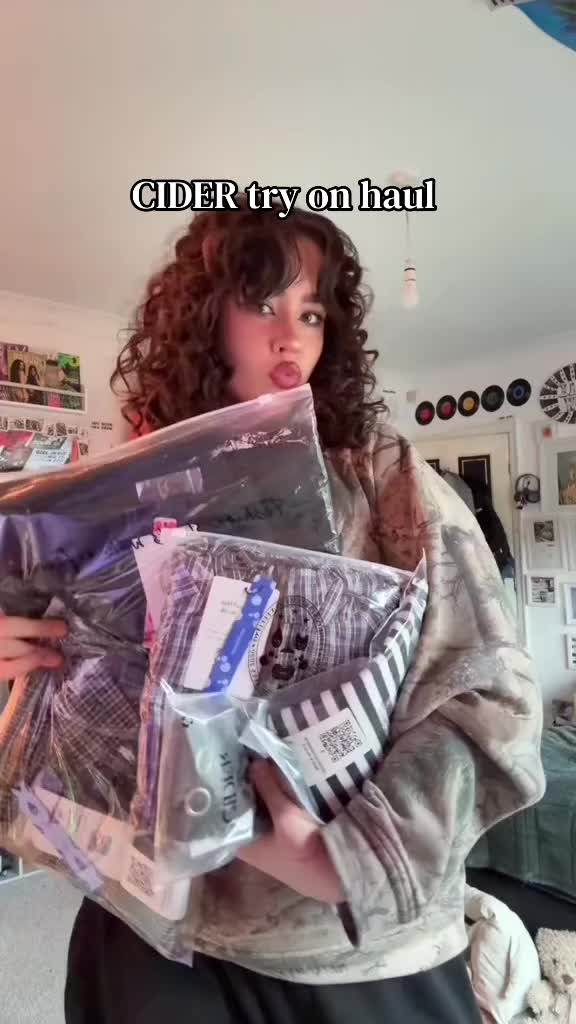 @karisduffy