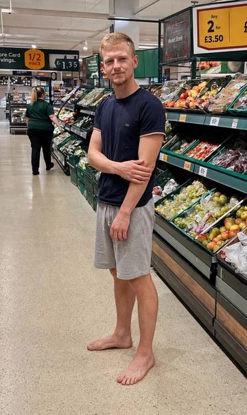@Form Without Shoes
