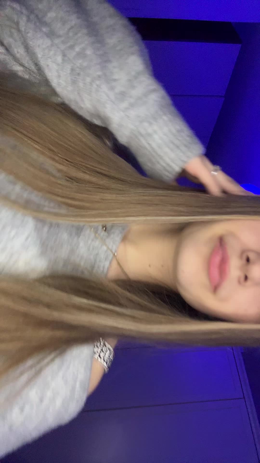 @💫