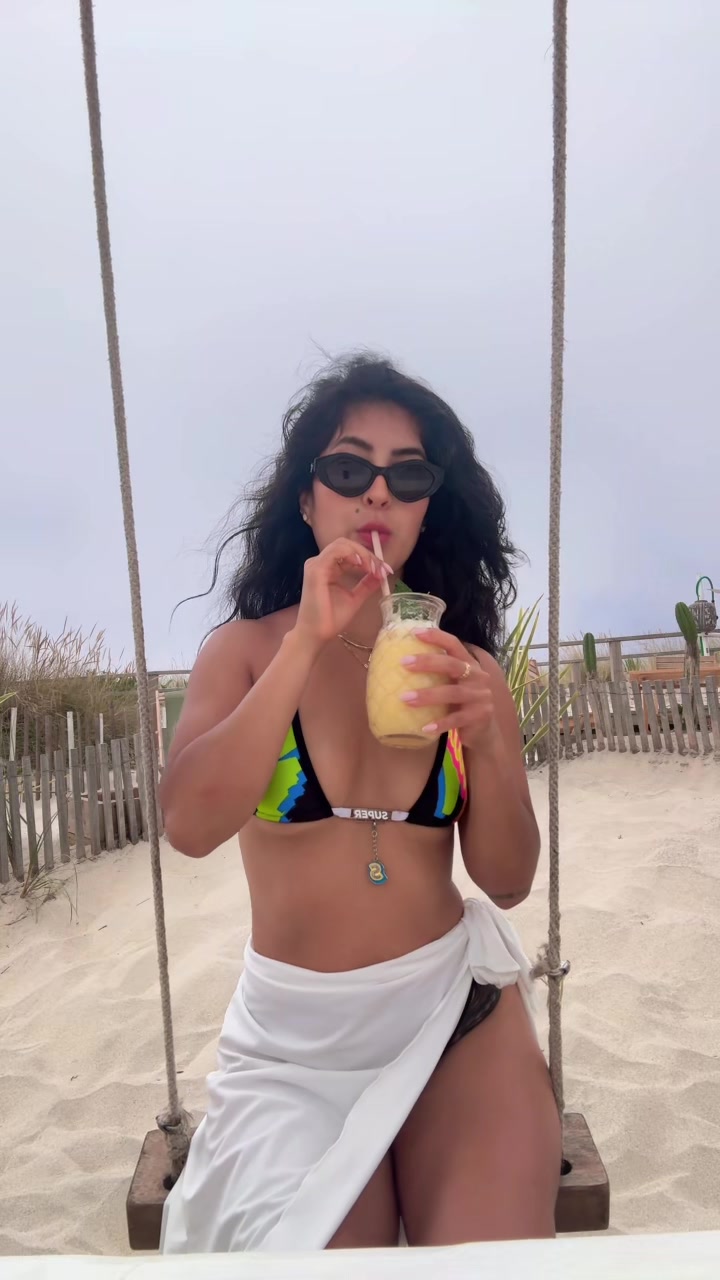 @𝕱𝖑𝖔𝖗 🦋