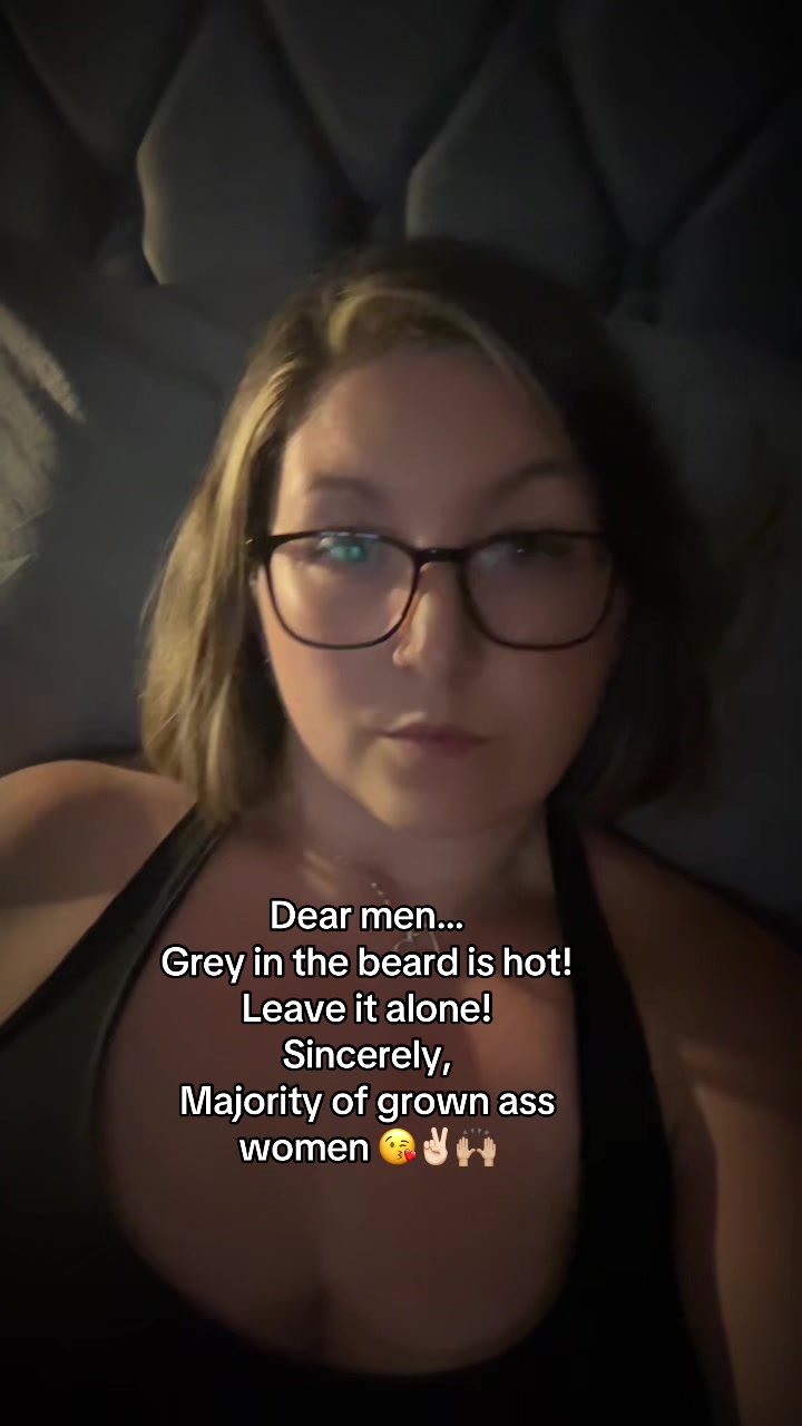 @Linzi 🖤👑🤍