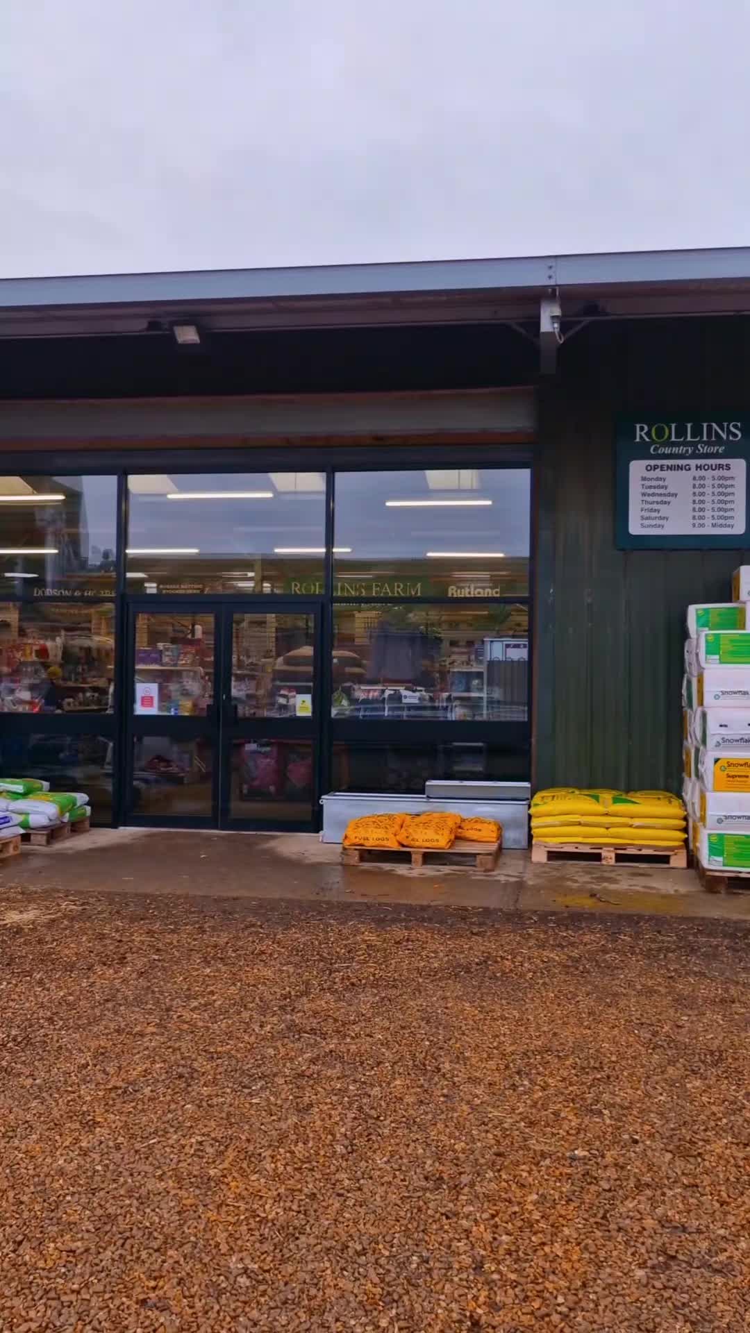 @Rollins Farm Supplies