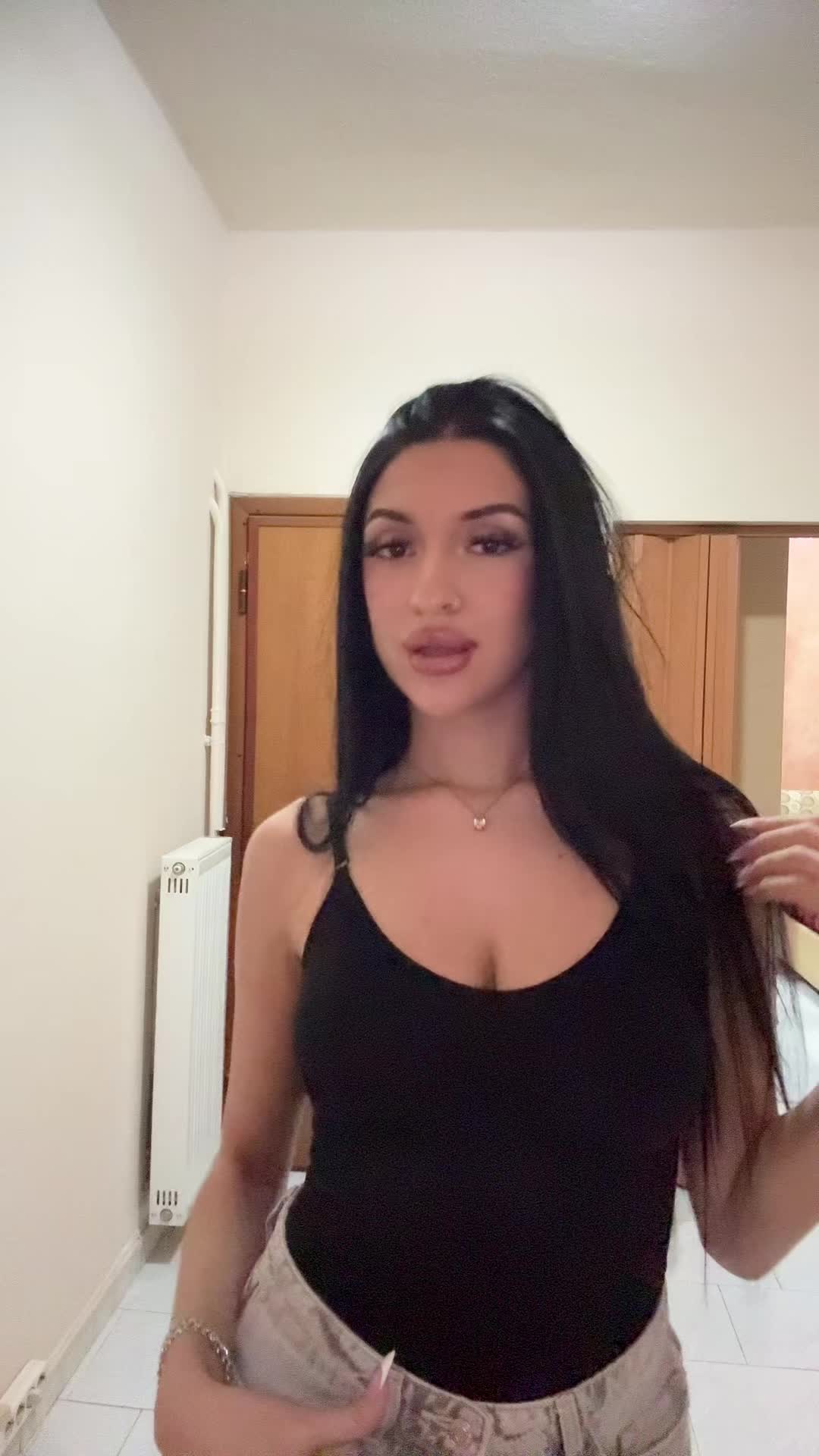 @nela