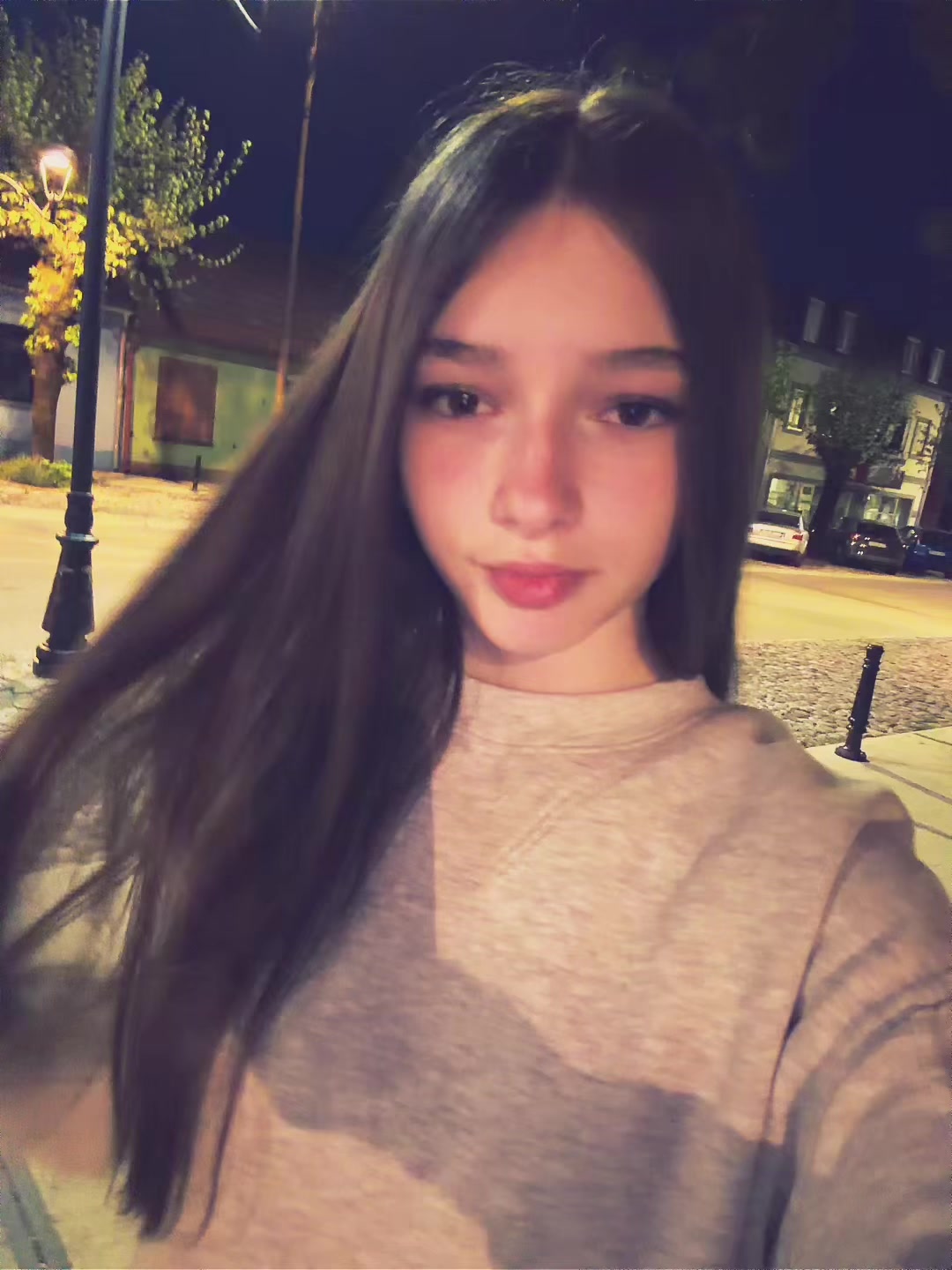 @𝐦 𝐚 𝐫 𝐢 𝐣 𝐚