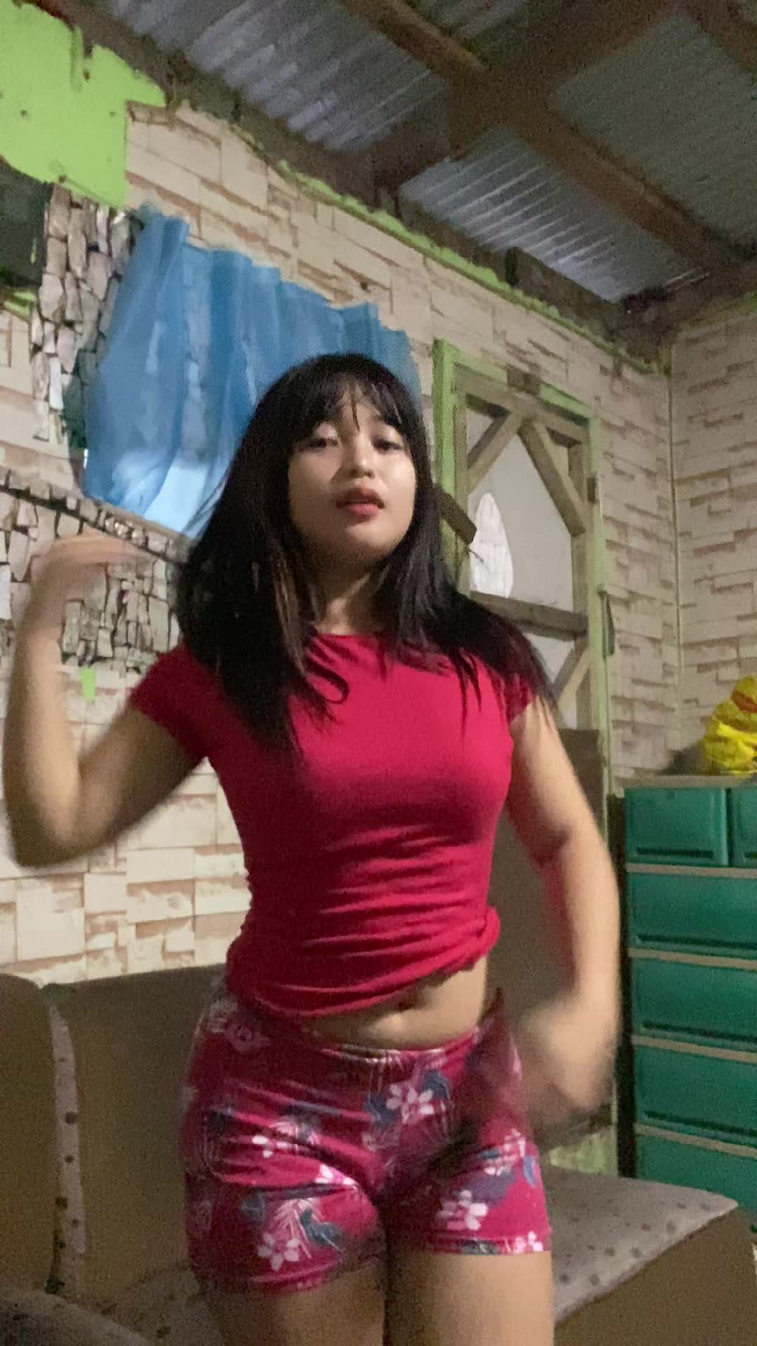 @Allyy.