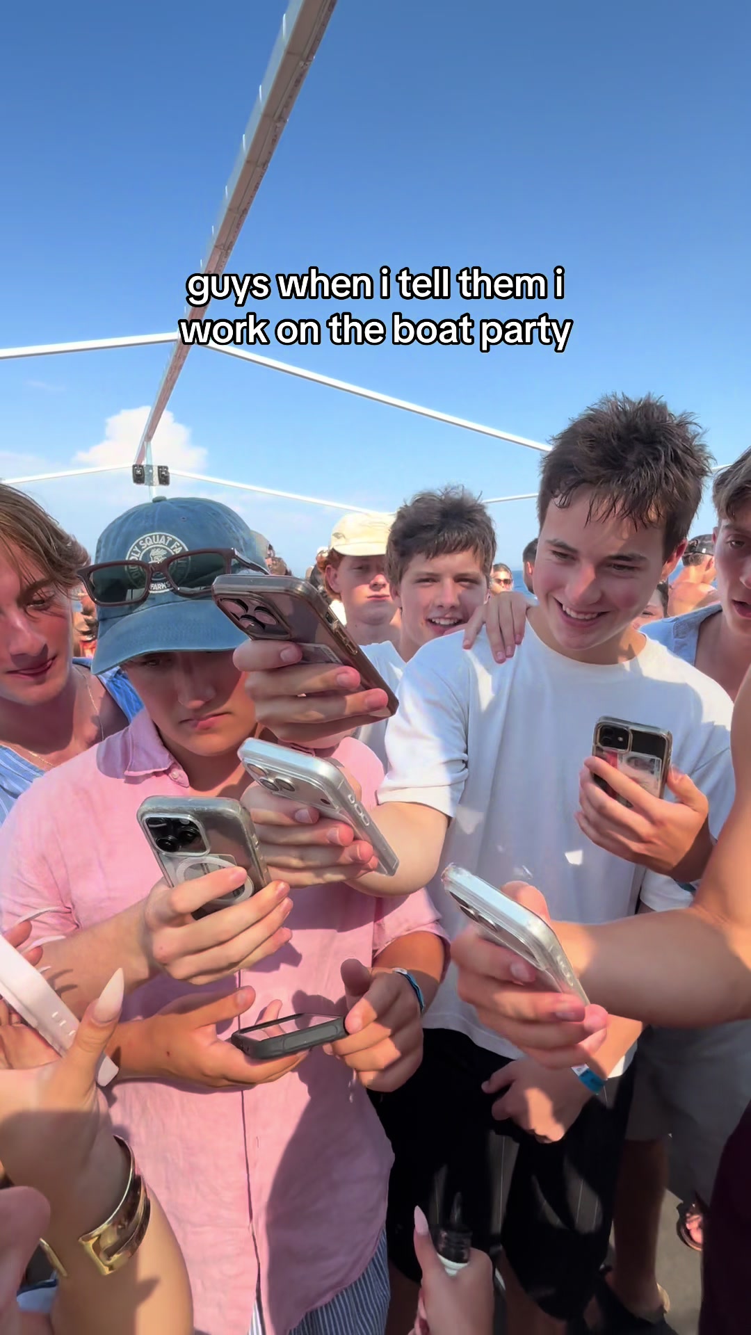 @Out To Sea - Split Boat Party