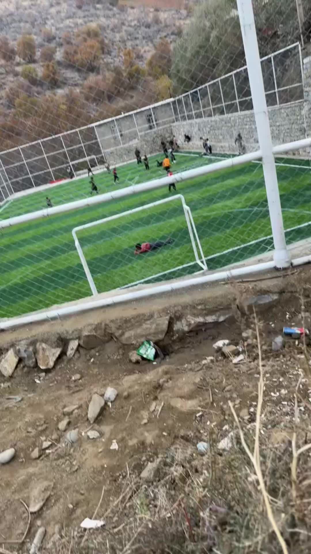@SR