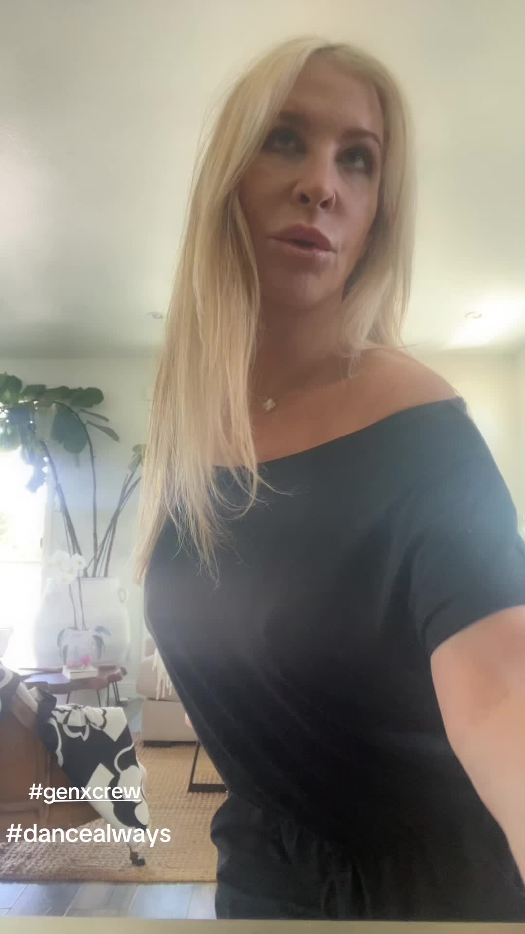 @FlyGirl 🦋