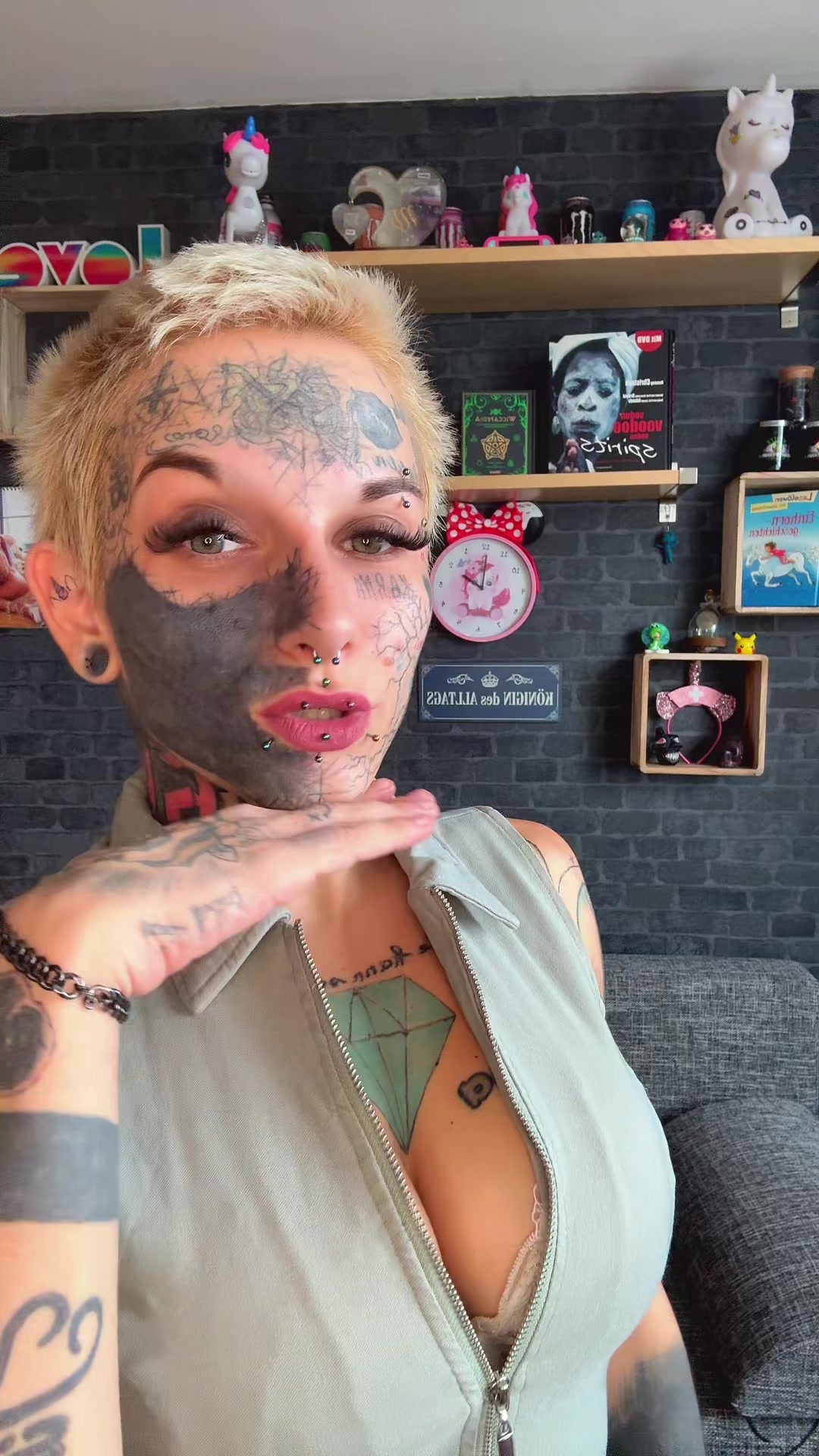 @InkedUnicorn