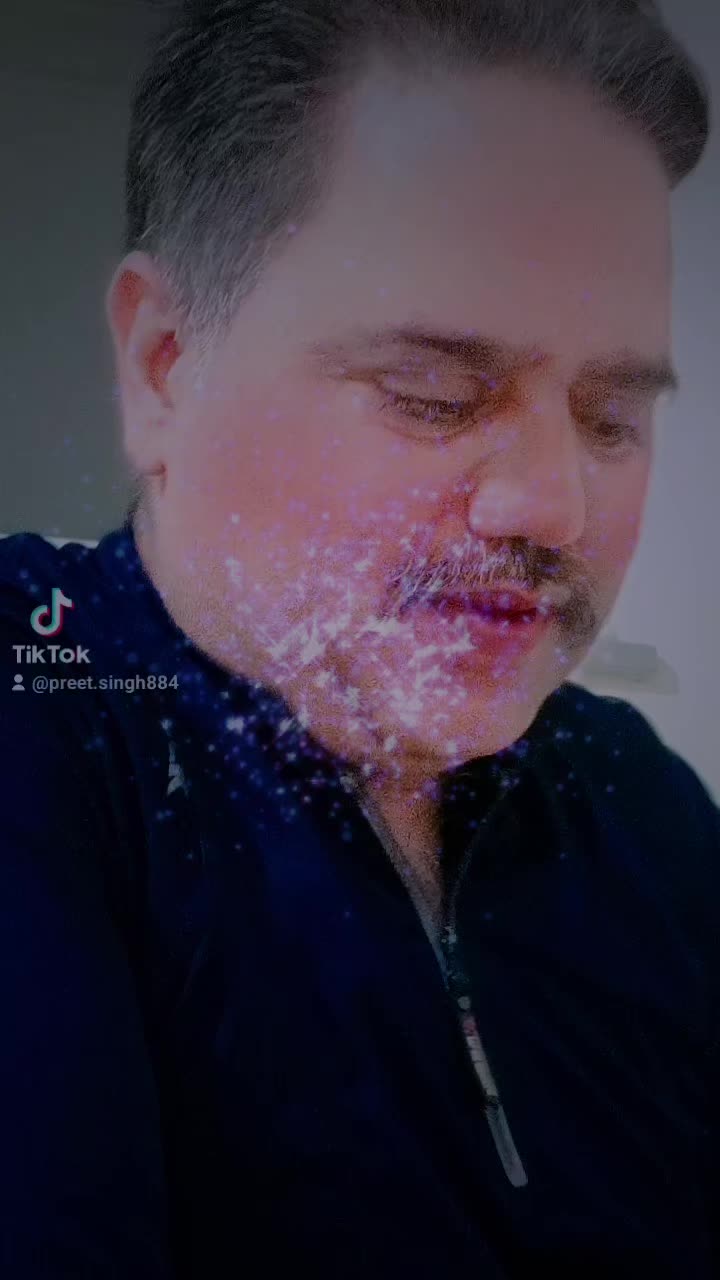 @,:",:"p;:r..e.:e.,;t#*🤟🤟