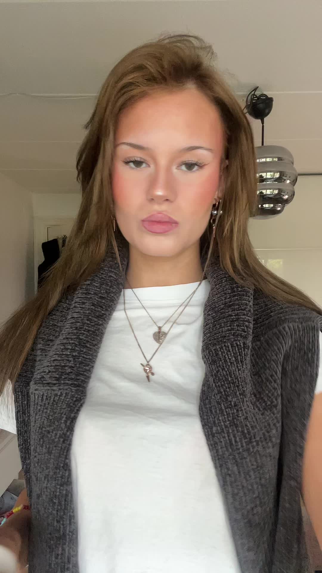 @EmmyblidSpam🍾