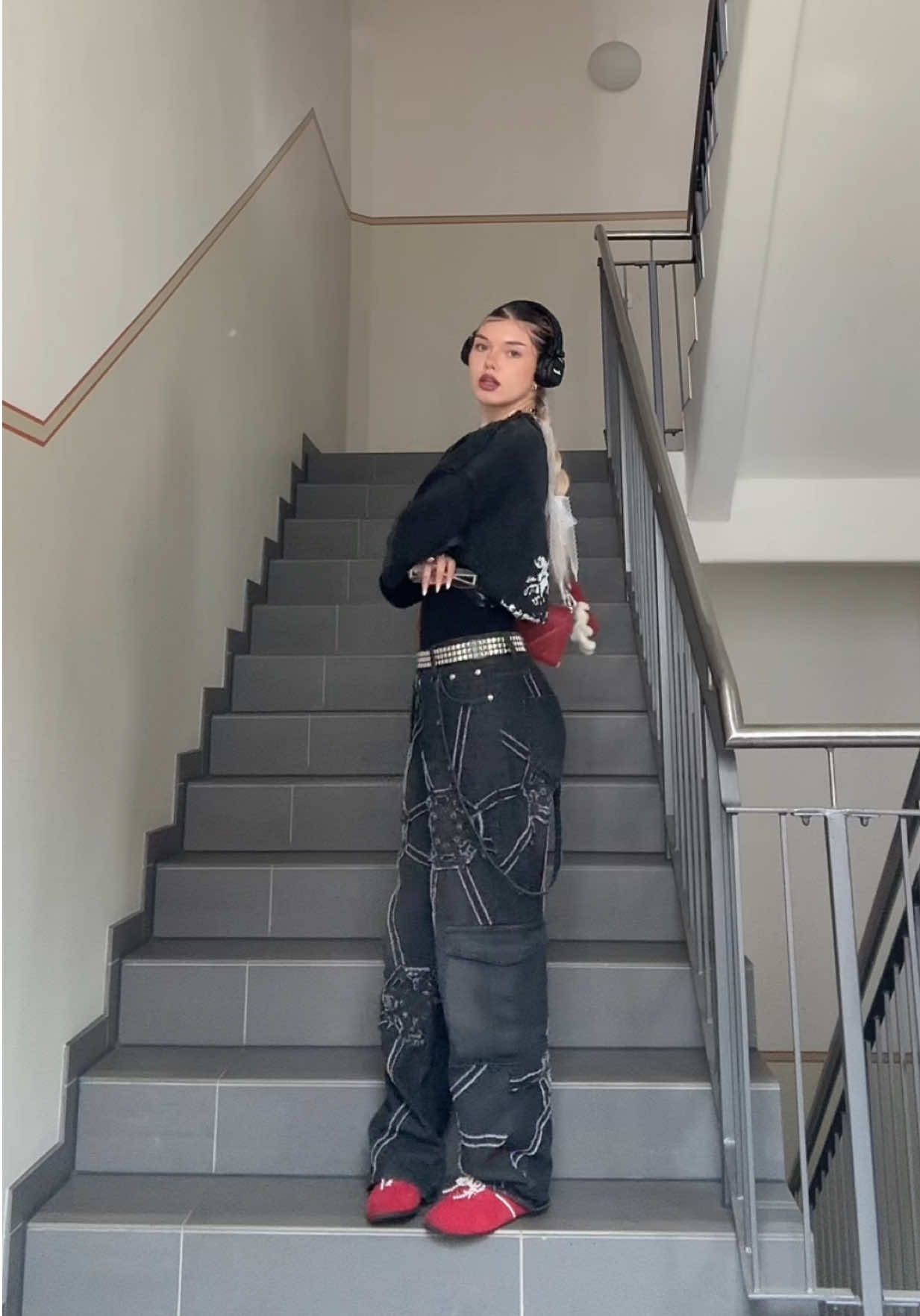 @<3