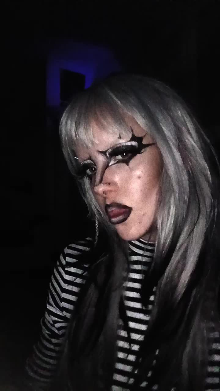 @ash :3