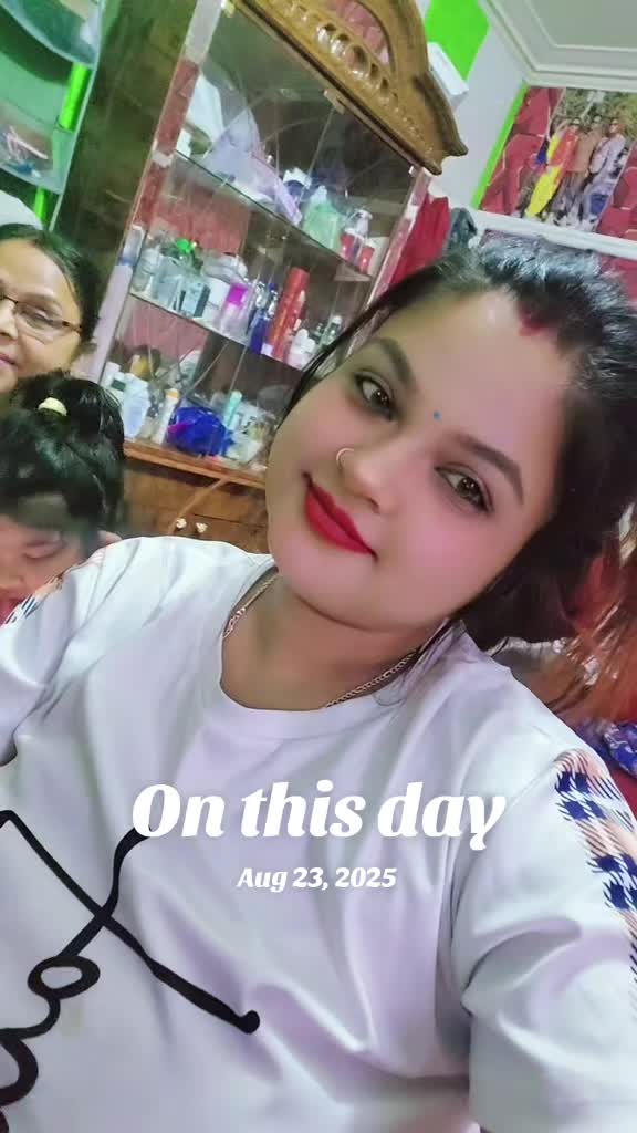 @MAAHI NEGI 👸