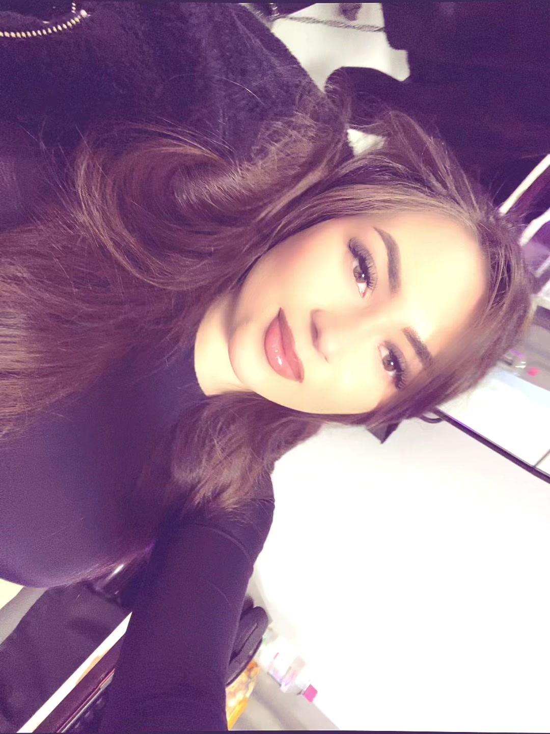 @ɛnd LARISA