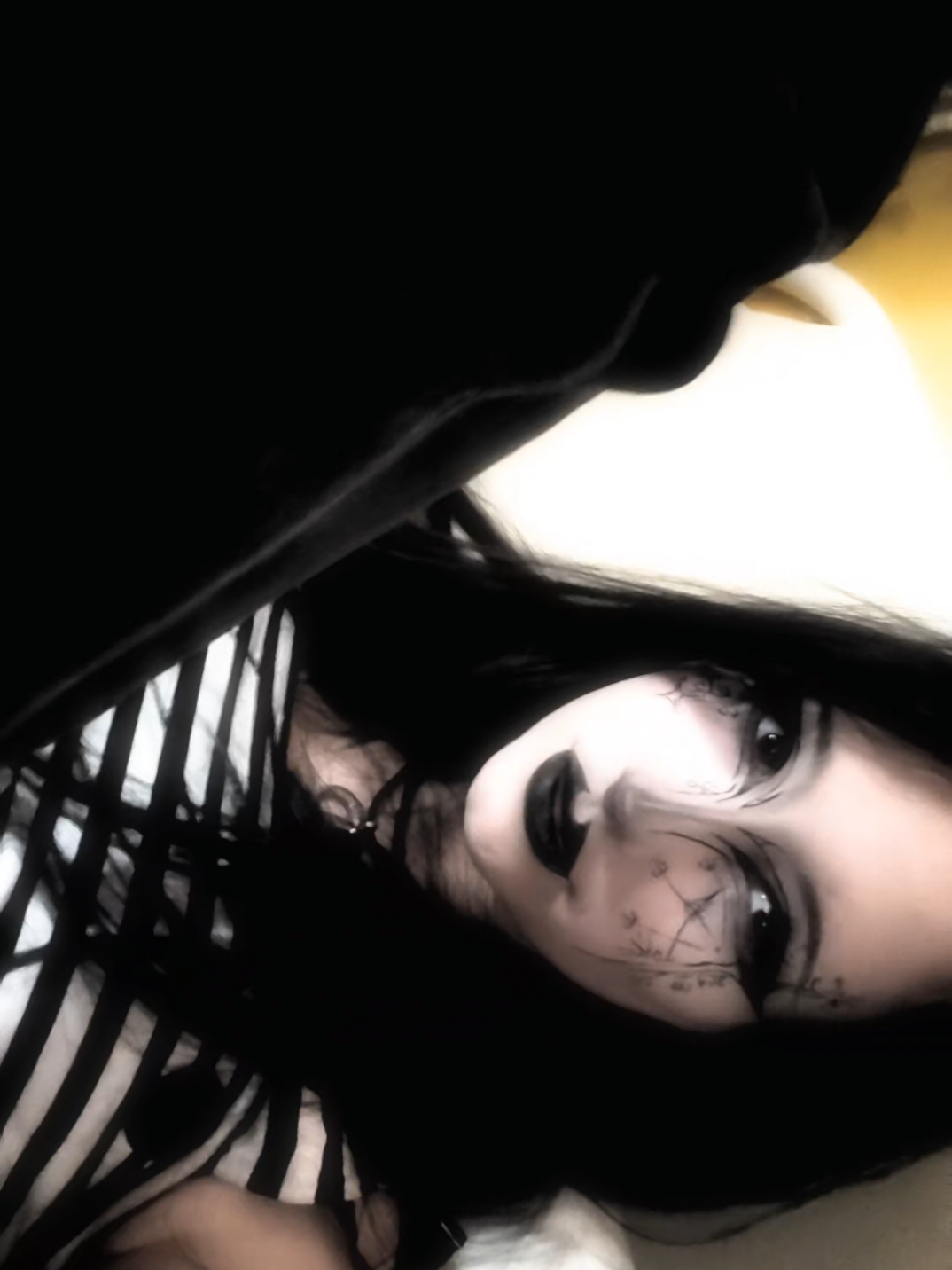 @𝑒𝑧🦇🪦