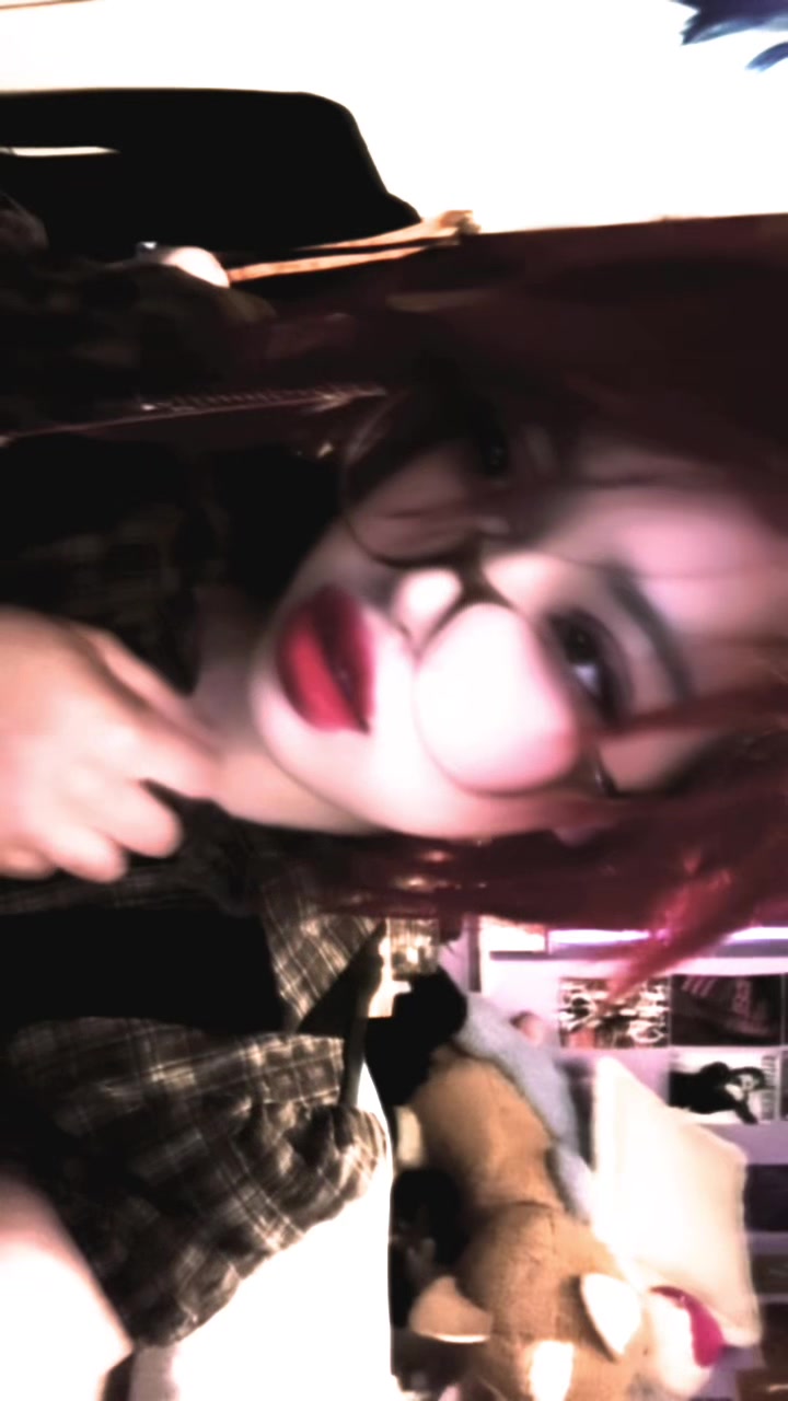@𝔎𝔞𝔱𝔦𝔢🎸