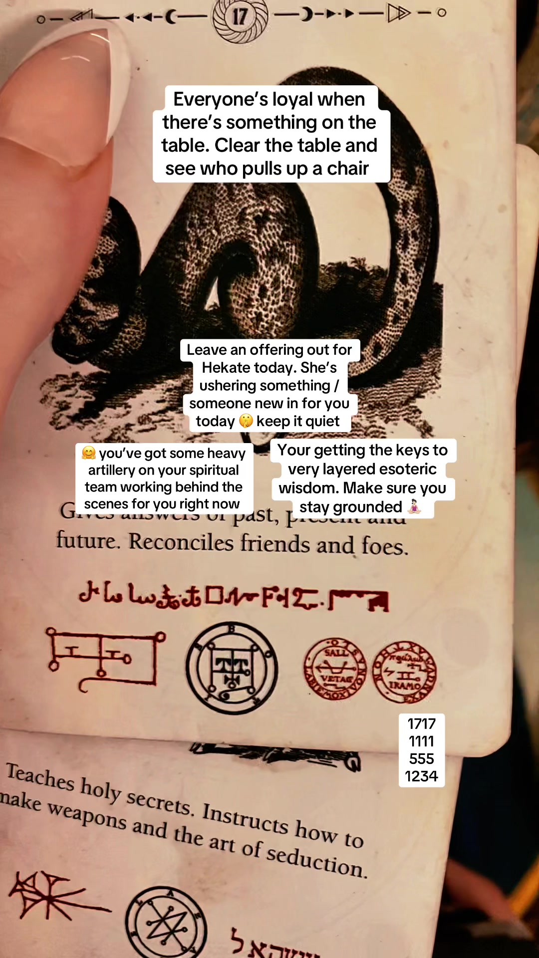 @TarotTea_Witchery