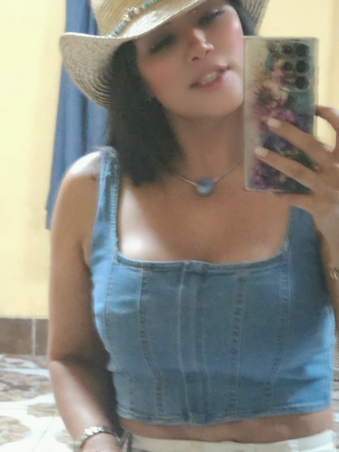@๐ ๐ Bella ๐ ๐